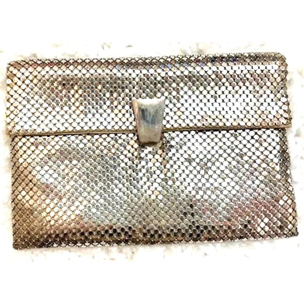 Vintage small metallic silver clutch EUC